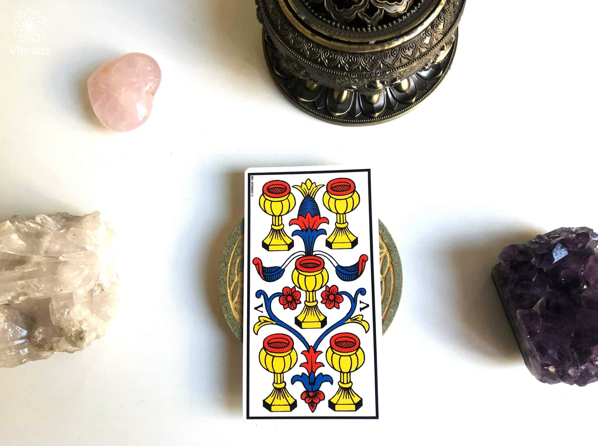 Significations Cinq de Coupe dans le Tarot de Marseille