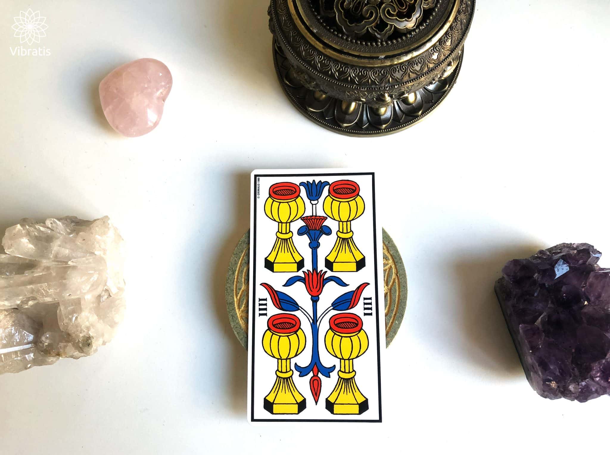 Significations du Quatre de Coupe dans le Tarot de Marseille